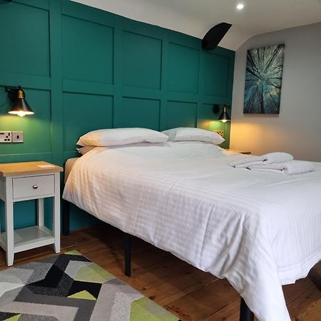 Axbridge Old Manor House Bed & Breakfast エクステリア 写真