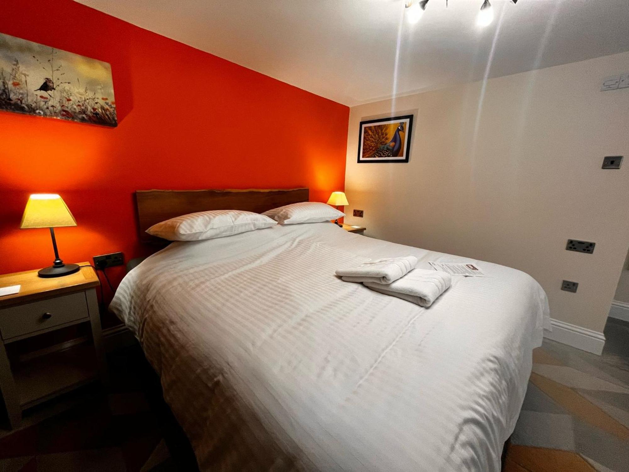 Axbridge Old Manor House Bed & Breakfast エクステリア 写真