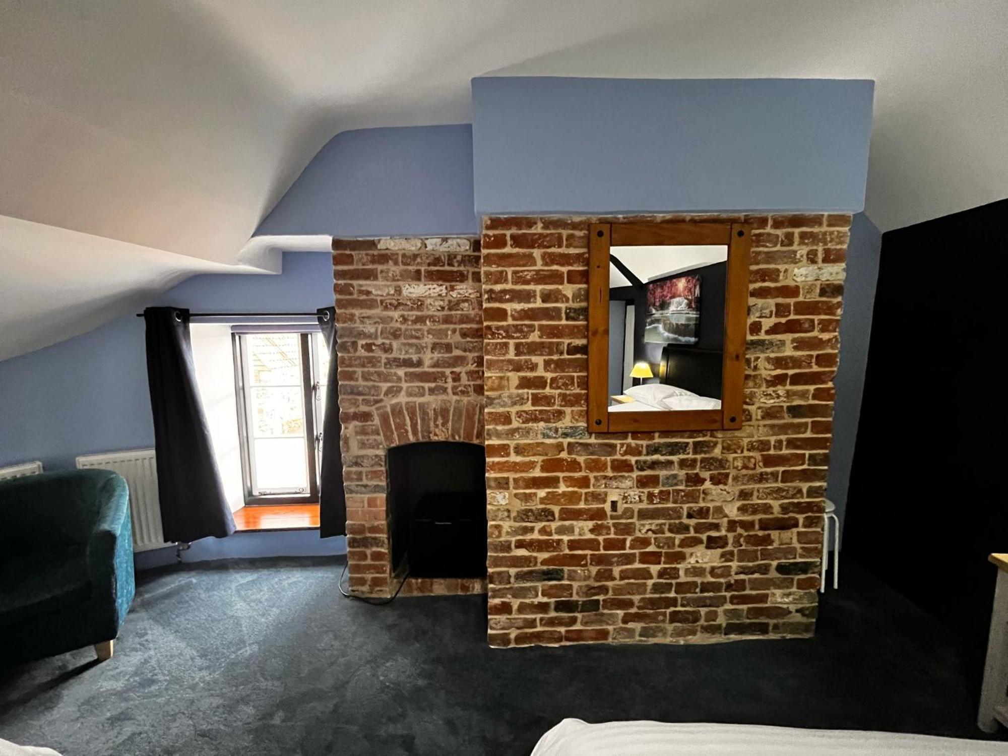 Axbridge Old Manor House Bed & Breakfast エクステリア 写真