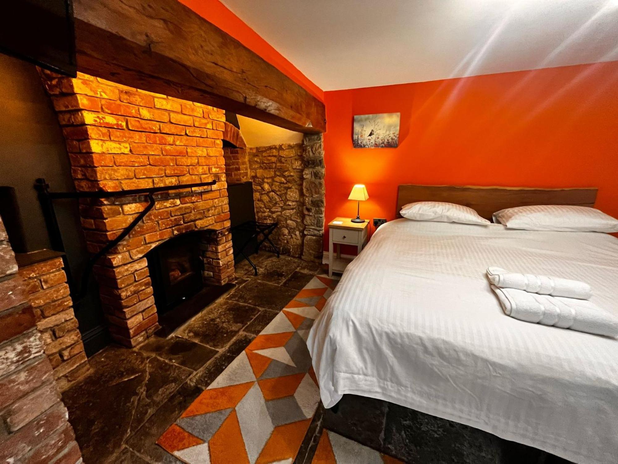 Axbridge Old Manor House Bed & Breakfast エクステリア 写真