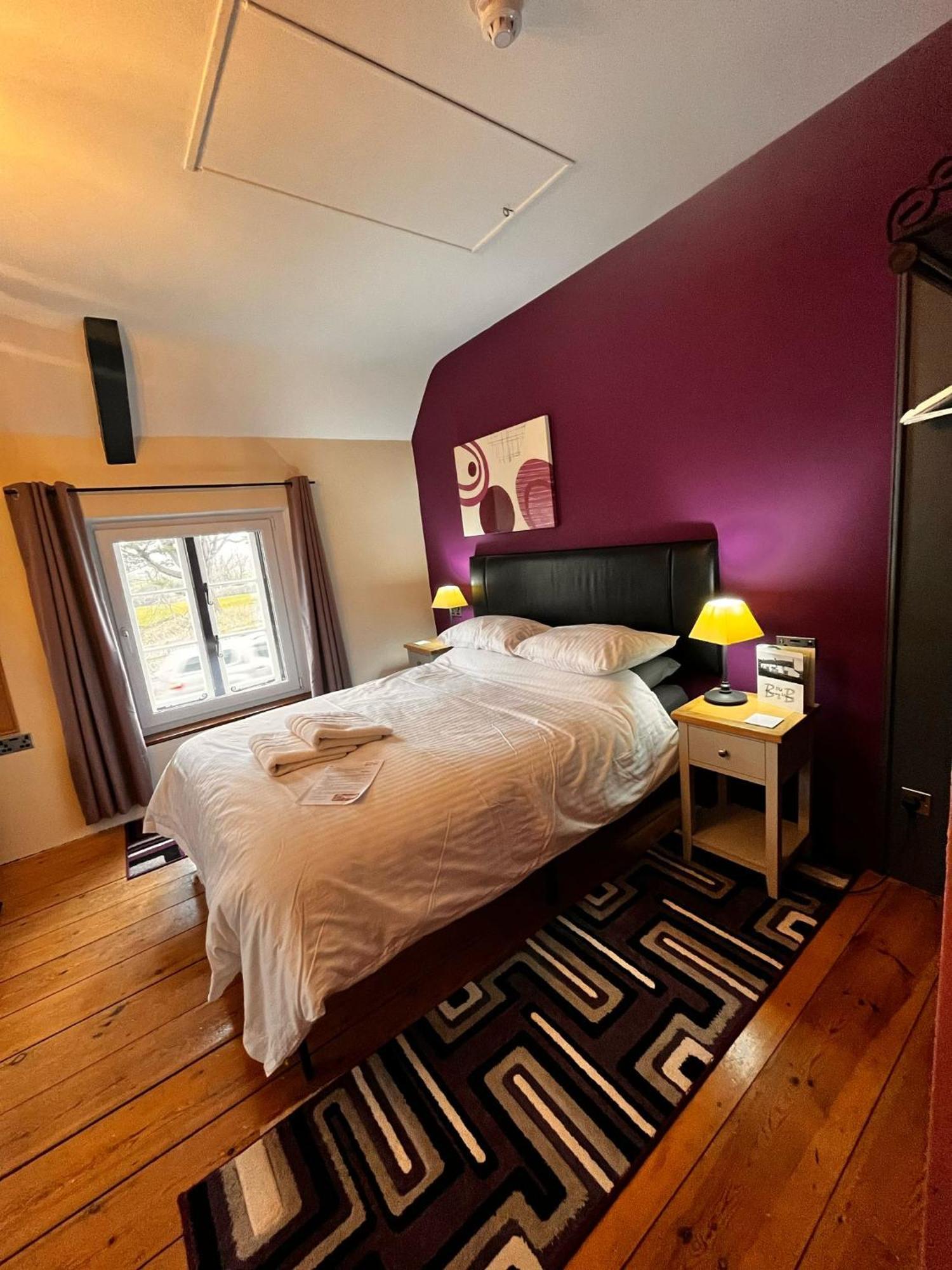 Axbridge Old Manor House Bed & Breakfast エクステリア 写真