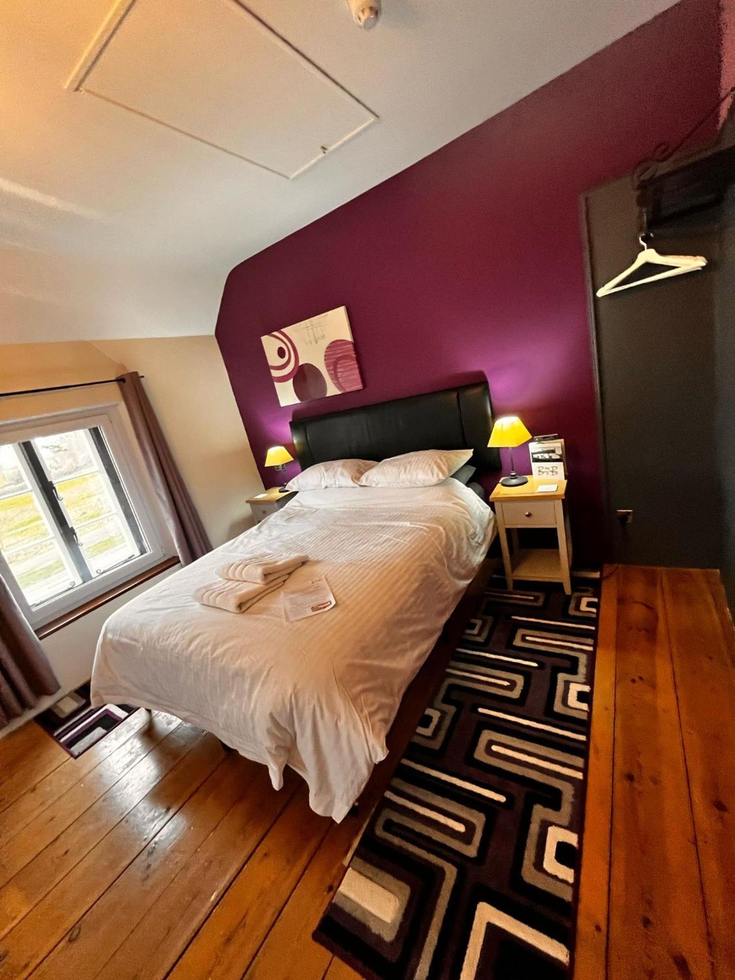 Axbridge Old Manor House Bed & Breakfast エクステリア 写真