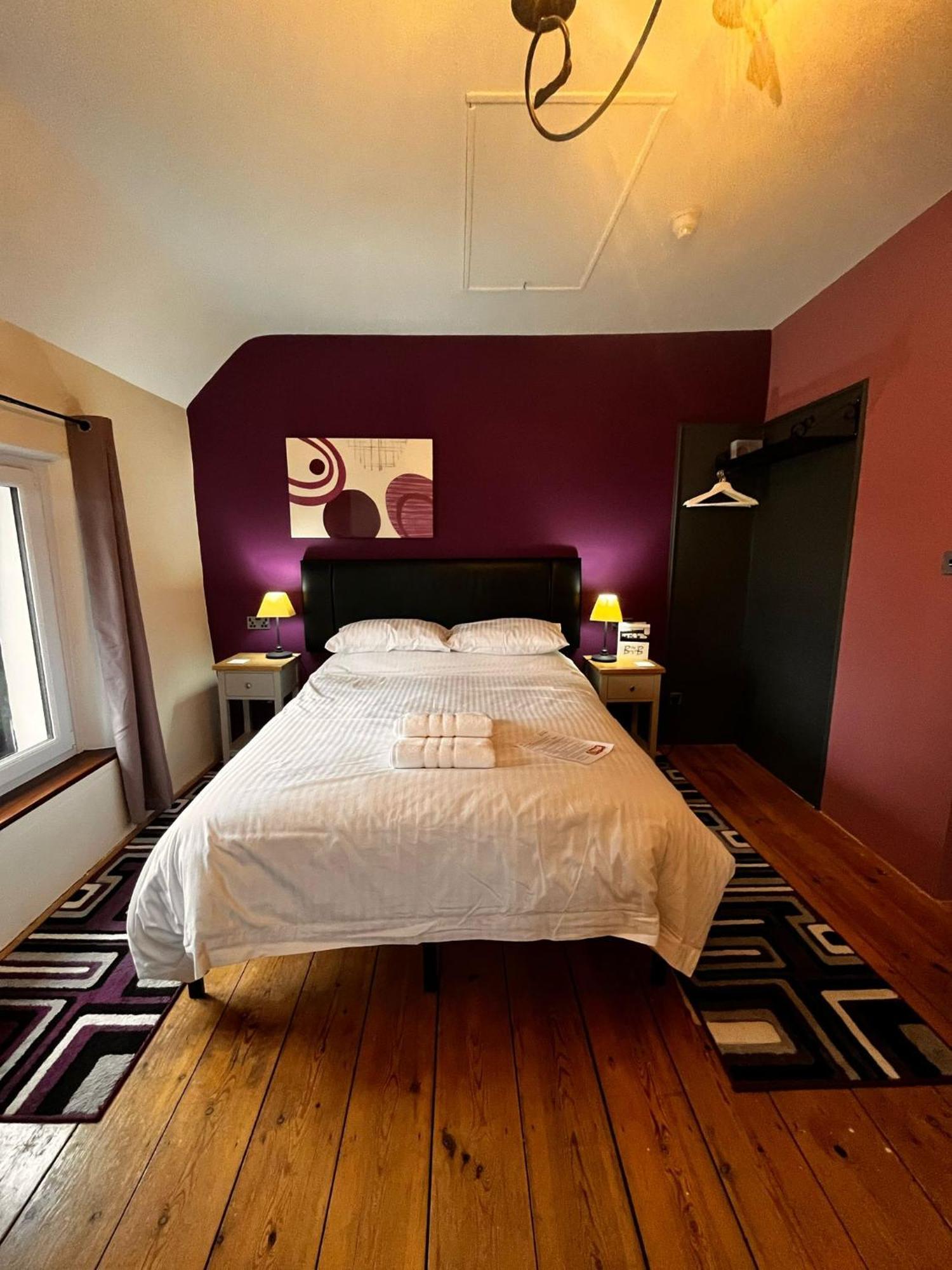 Axbridge Old Manor House Bed & Breakfast エクステリア 写真