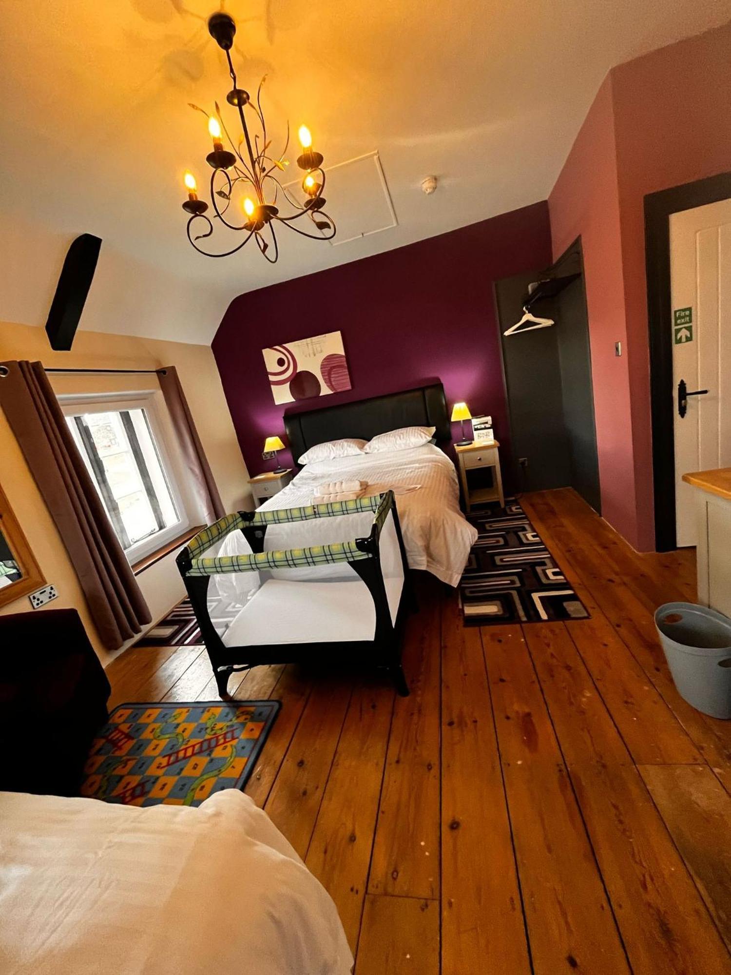 Axbridge Old Manor House Bed & Breakfast エクステリア 写真