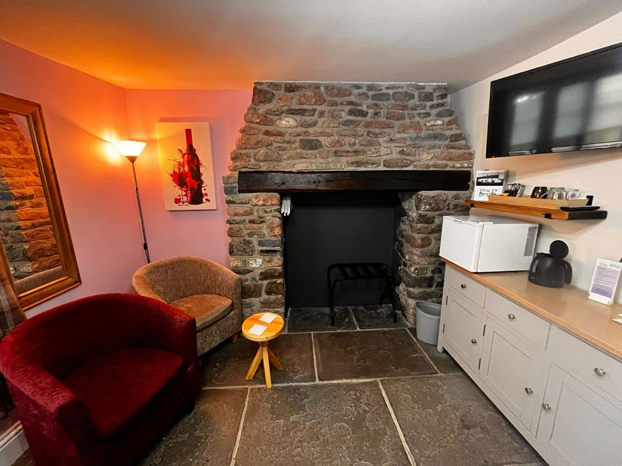 Axbridge Old Manor House Bed & Breakfast エクステリア 写真
