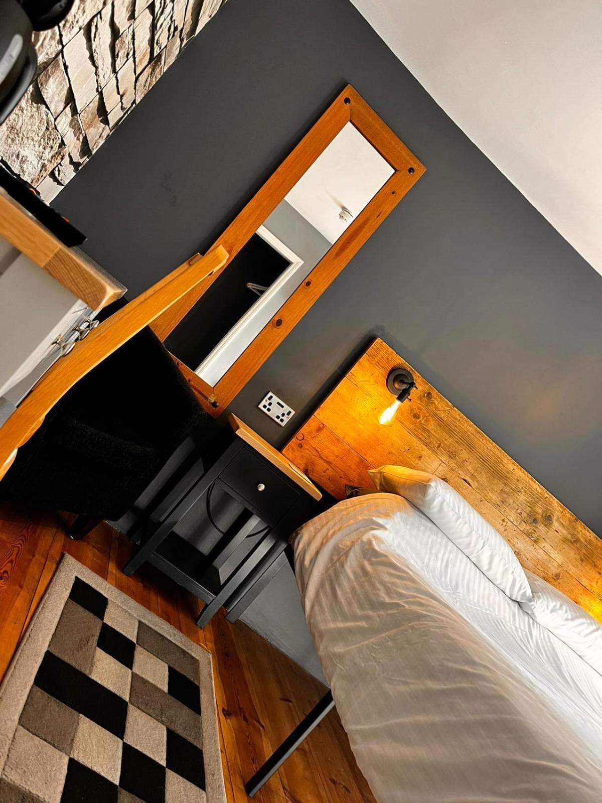 Axbridge Old Manor House Bed & Breakfast エクステリア 写真