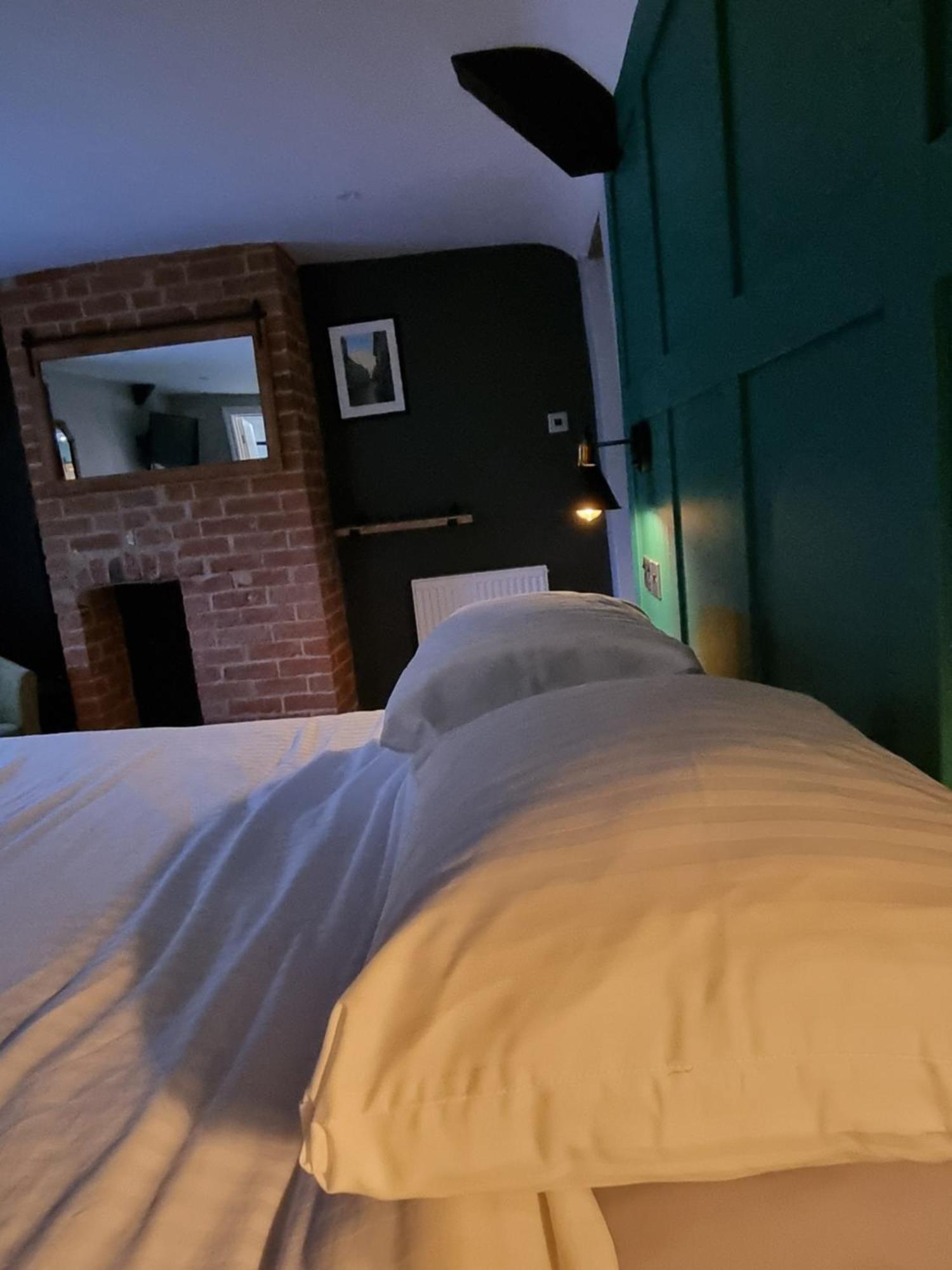 Axbridge Old Manor House Bed & Breakfast エクステリア 写真